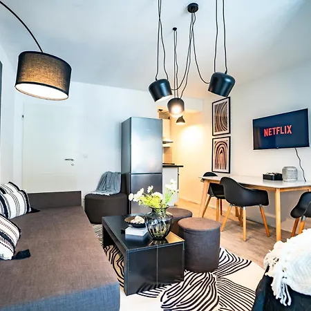 Deluxe Designstudio - Zentral - 3 Personen - Smart Tv - Wifi - Kueche *